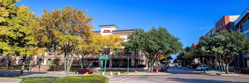 Hampton Inn & Suites Keller Town Center - photo 33