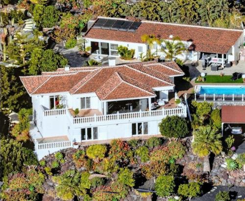 Luxusvilla Sol y Mar mit grandiosem Meerblick in Adeje, Spain