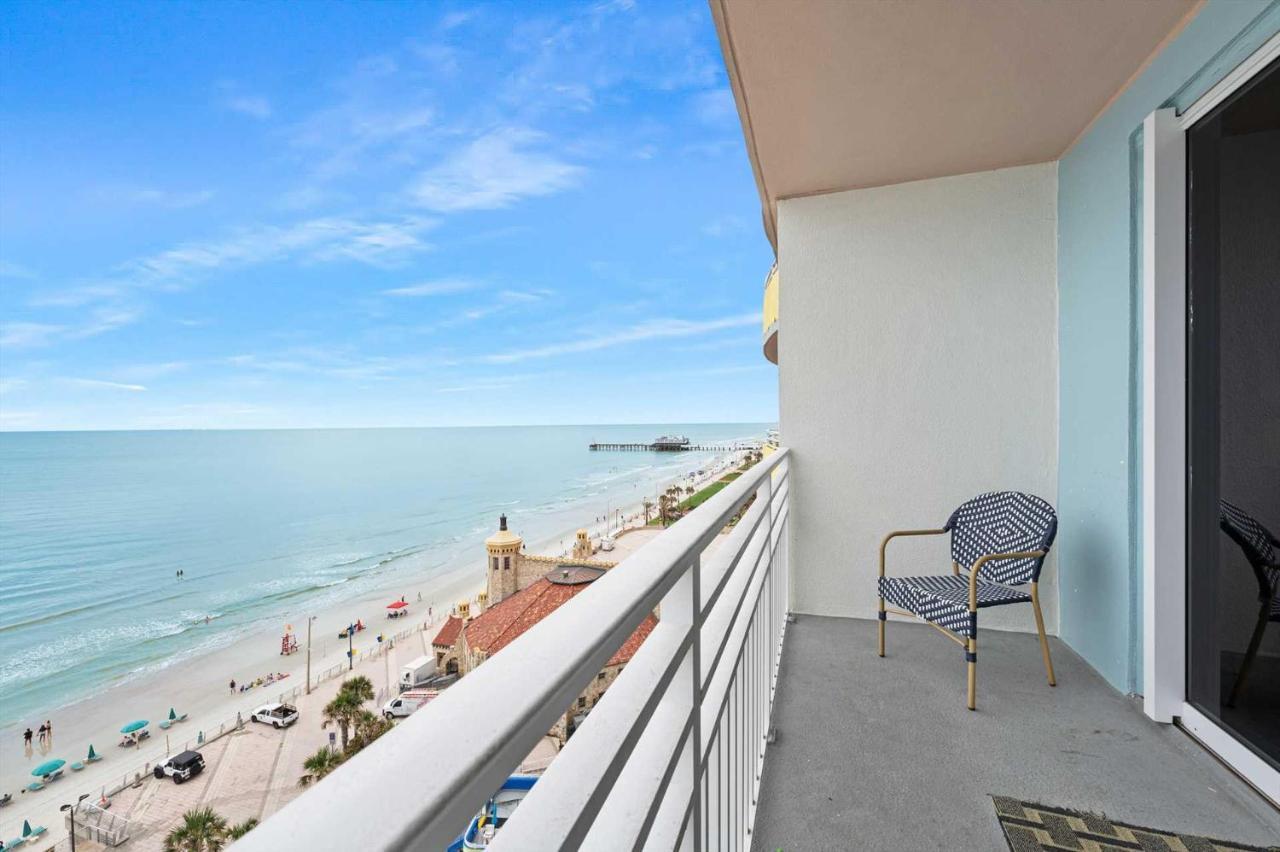 Luxury 11th Floor 1 BR Condo Direct Oceanfront Wyndham Ocean Walk Resort Daytona Beach 1107 in Daytona Beach, United States