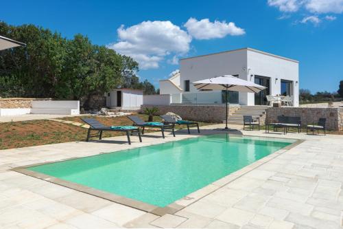 Villa Lorenbea by salentoltremare — 4-Star Luxury Hotel in Castrignano Del Capo, Italy