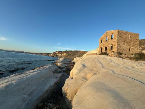 Nella Valle Dei Templi E Al Mare — Agrigento — photo 2