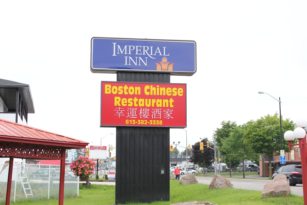 Imperial Inn Thousand Islands - carbon neutral hotel in Gananoque