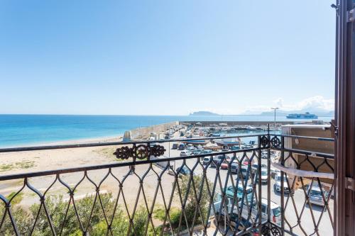 Cla e Max - carbon neutral hotel in Palermo