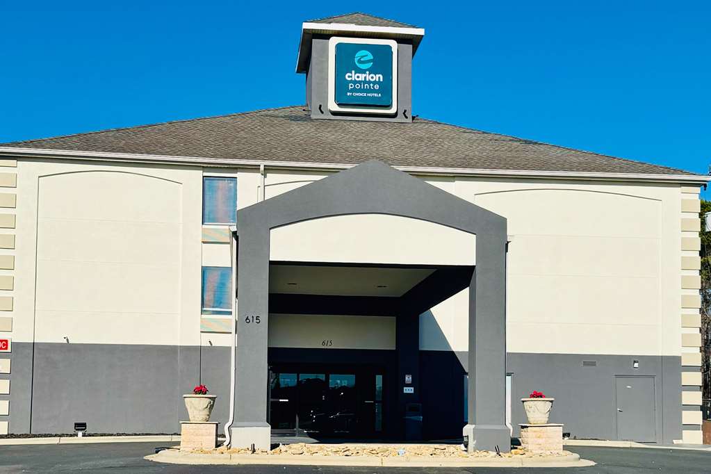 Clarion Pointe Albemarle — hotel in Albemarle