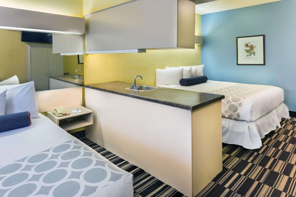 Microtel Inn & Suites by Wyndham Stockbridge Atlanta I 75 - photo 24