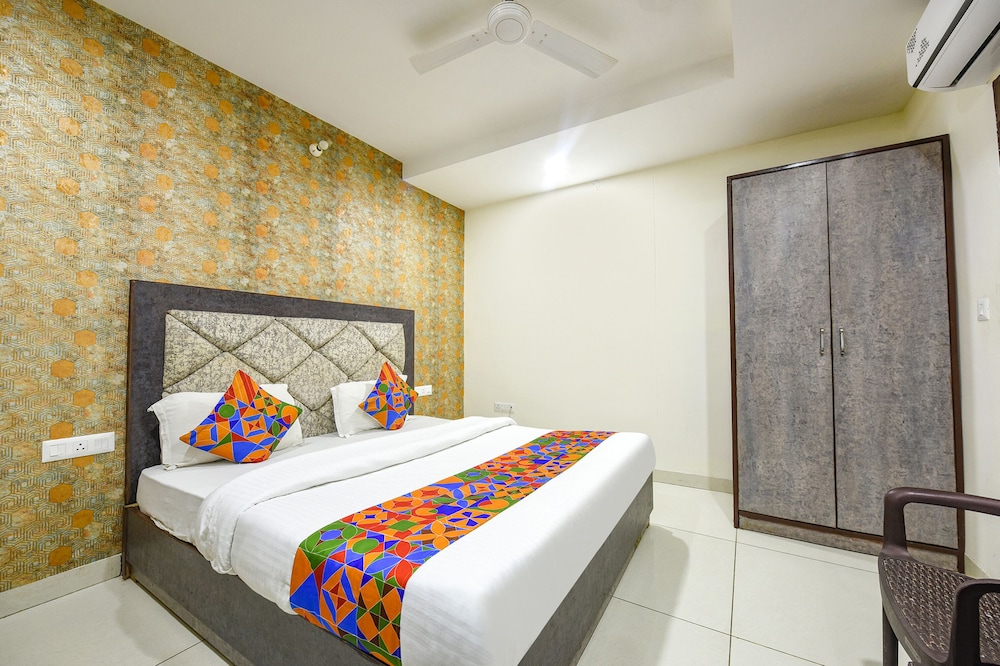 Fabhotel Green Valley in Kharar, India