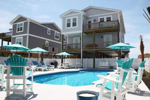 Porpoise Driven Life by Oak Island Accommodations - photo 39