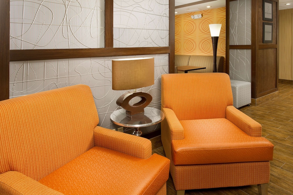 Hampton Inn Lake Charles - photo 7