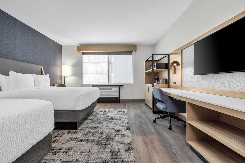 La Quinta Inn & Suites by Wyndham San Jose Airport Downtown - photo 55