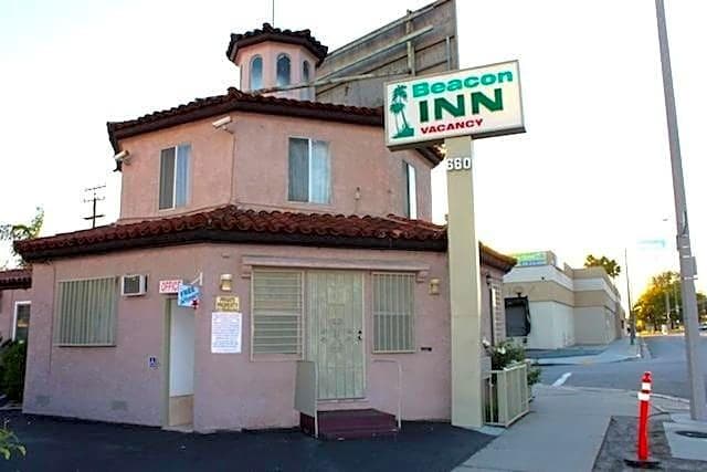 Beacon Motel - photo 3