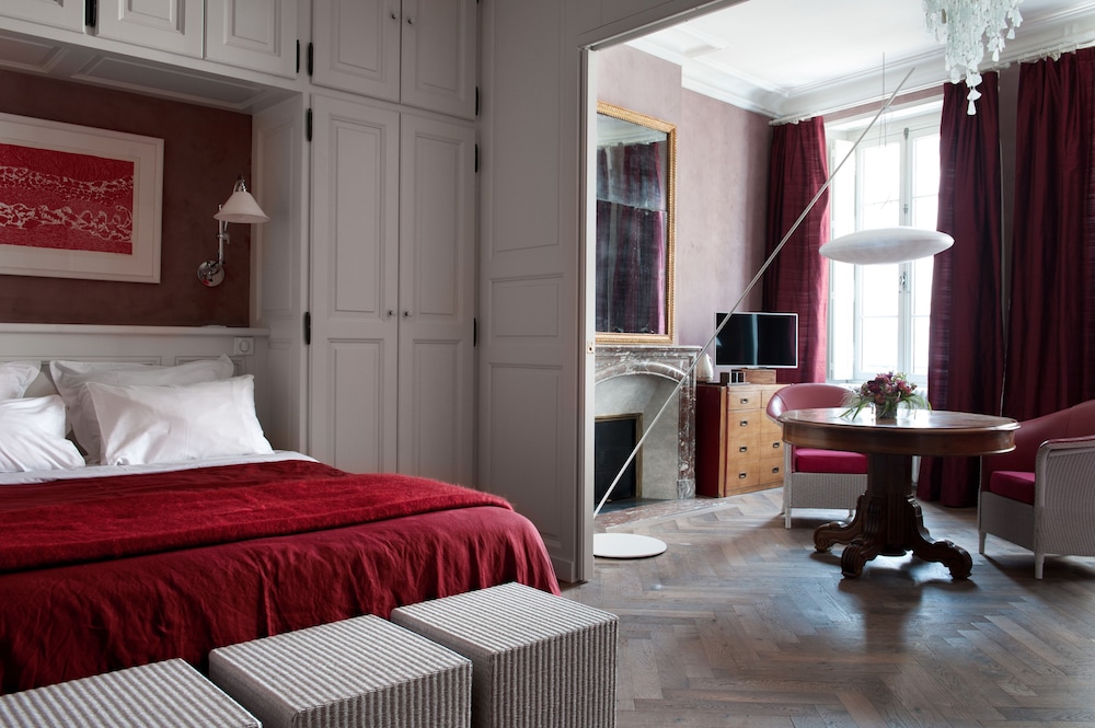 Chambres d'Hôtes Eden Ouest — 4-Star Luxury Hotel in La Rochelle, France