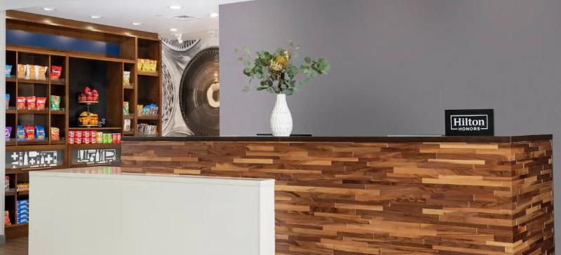 Hampton Inn & Suites Chico - photo 3