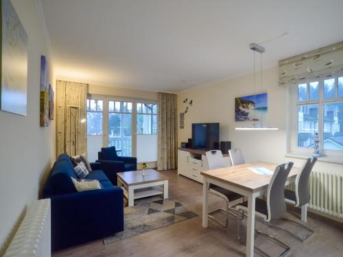 Dünenpark Binz Komfortplus Ferienwohnung mit 1 Schlafzimmer und Balkon im Obergeschoss 214 — 4-Star Luxury Hotel in Ostseebad Binz, Germany
