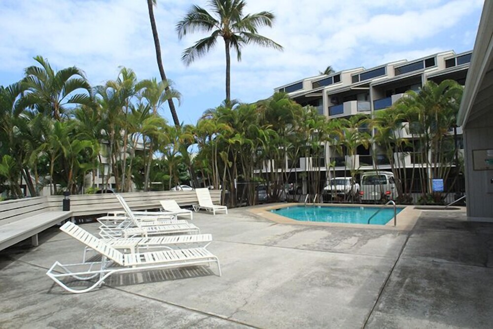 Kailua Bay Resort 3301 Two Bedroom Condo - photo 30