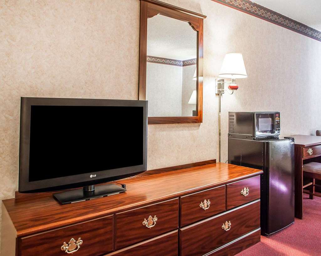 Quality Inn Midway - photo 10