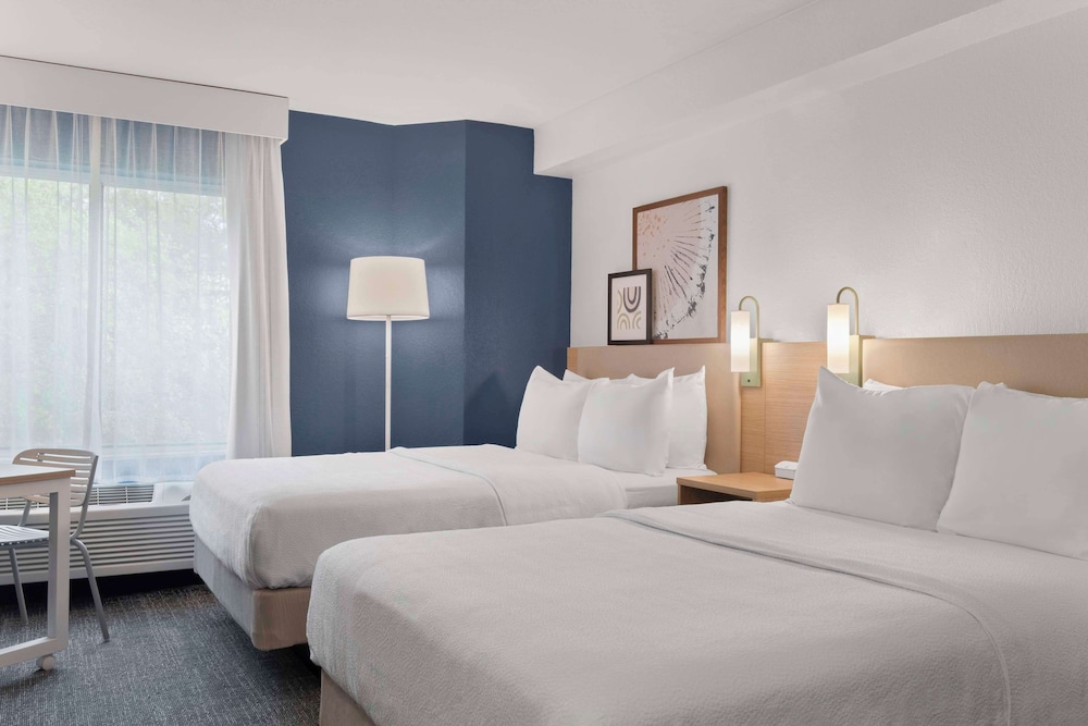 Spark by Hilton Orlando near SeaWorld - photo 10
