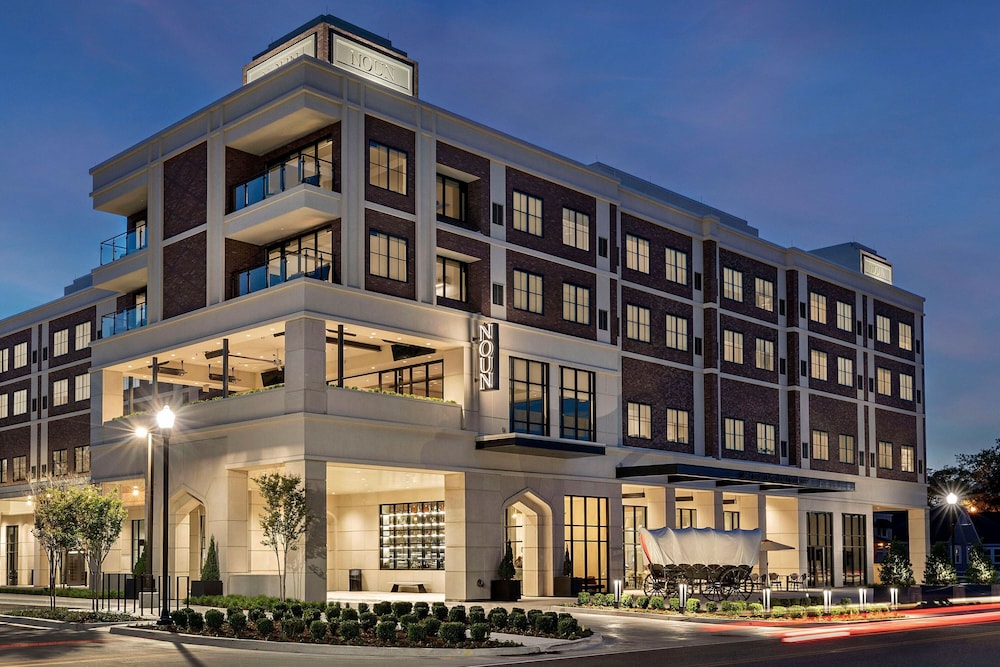 NOUN Hotel Norman a Tribute Portfolio Hotel — 4-Star Luxury Hotel in Norman, United States