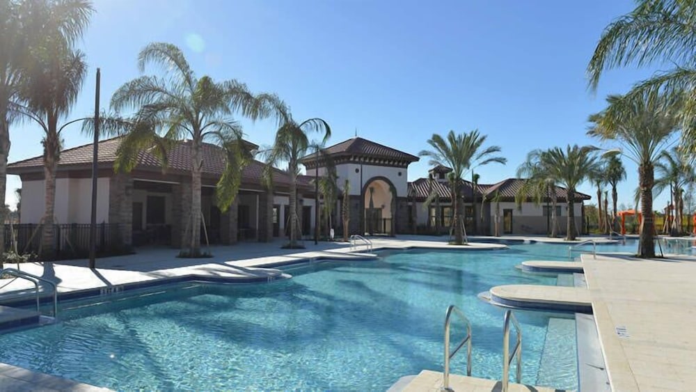Fabulous Single Home w Pool at Solterra Resort - photo 51
