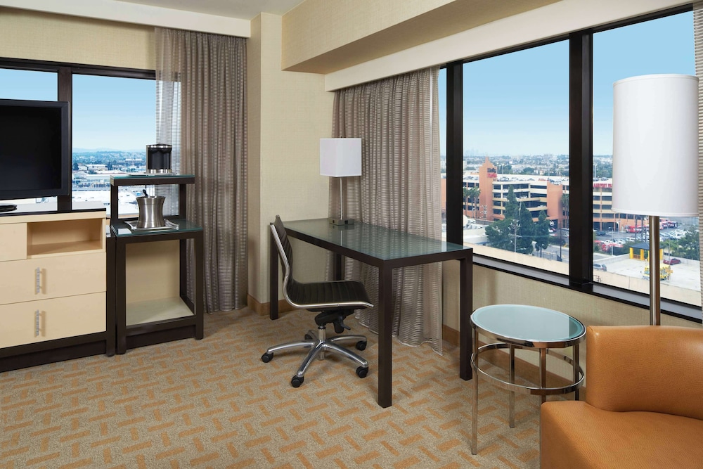 Hilton Los Angeles Airport - photo 19