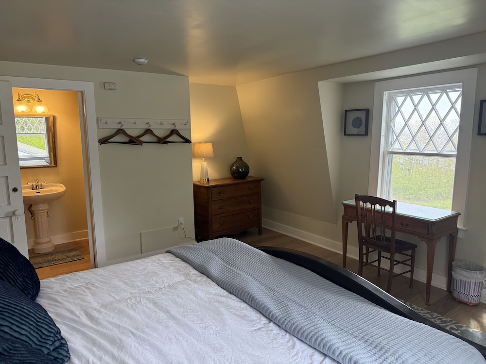 The High Tide Inn - photo 44