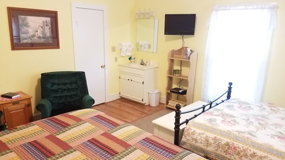 Ozark Country Inn - photo 12