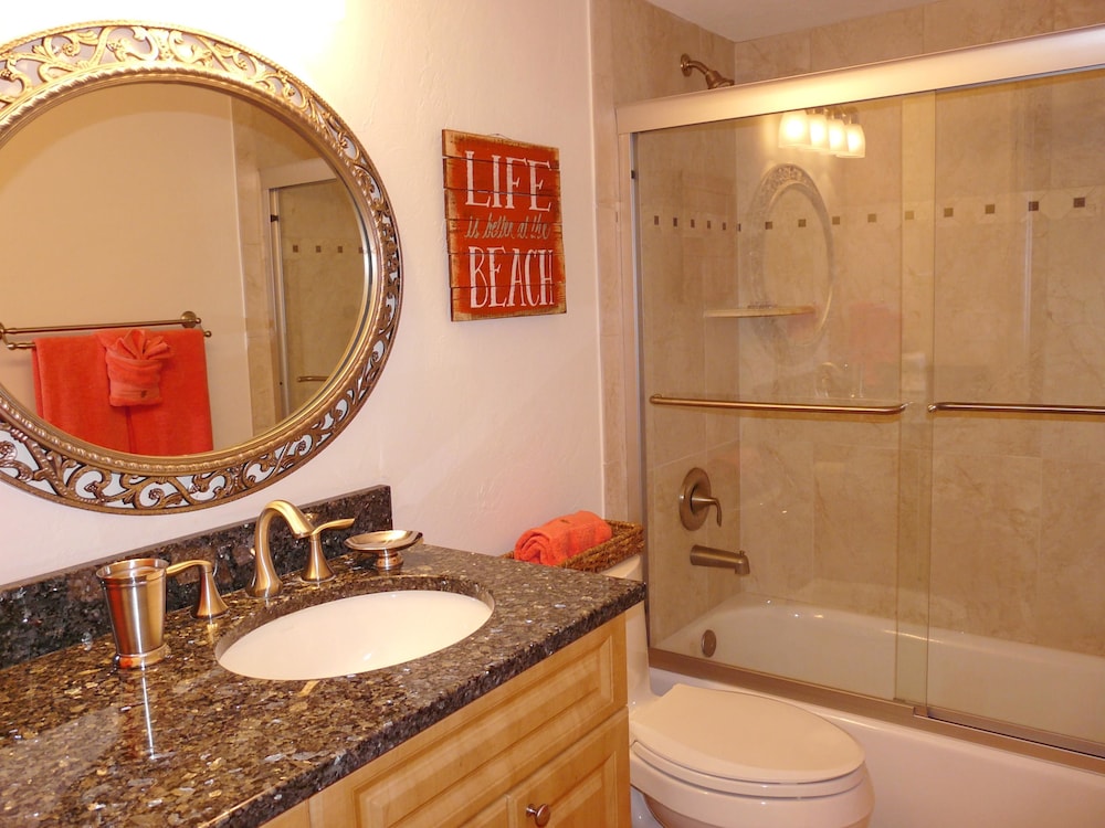 Beachfront condo in resort style community with pool - photo 25