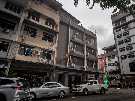 River Park Hotel - carbon neutral hotel in Sibu