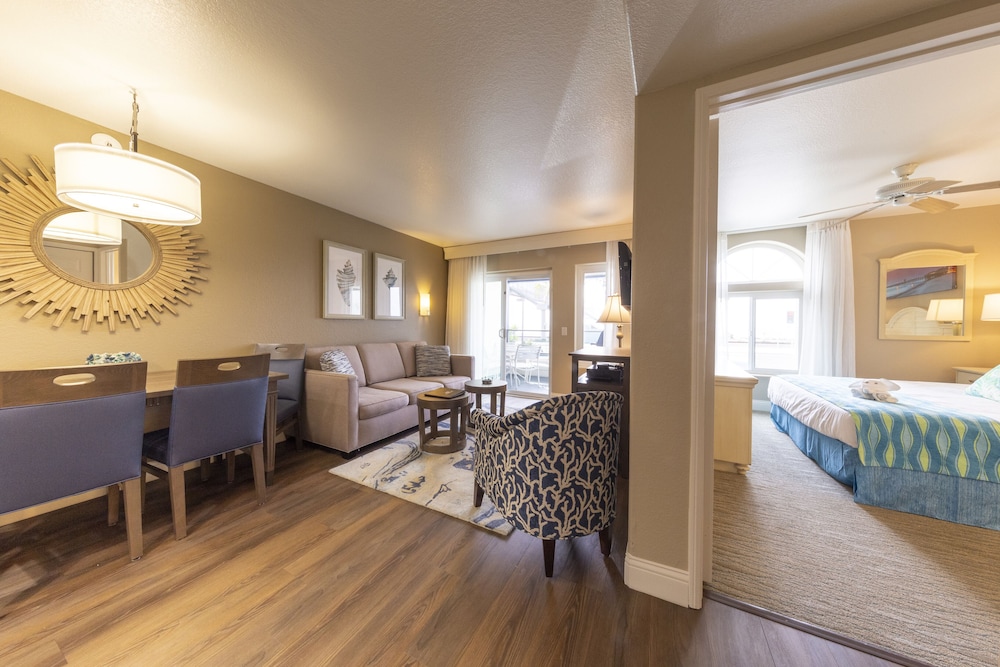 Capistrano Surfside Inn - photo 12