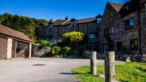 Parva Farmhouse Riverside Guesthouse — 4-Star Luxury Hotel in Tintern, United Kingdom