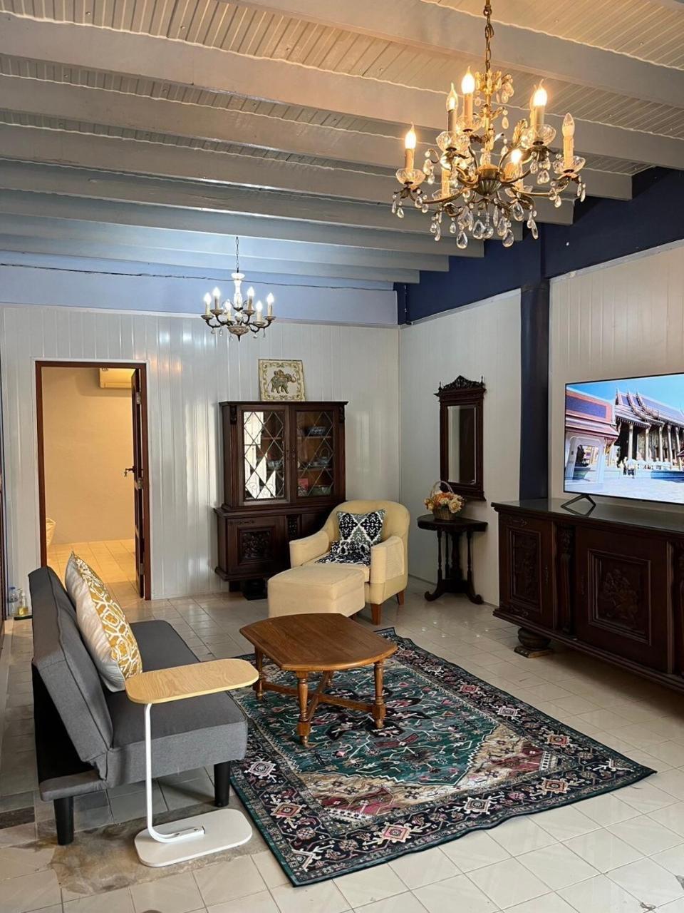 Baan Saen Saran residence