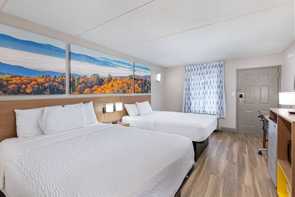 Days Inn By Wyndham Knoxville North - photo 13