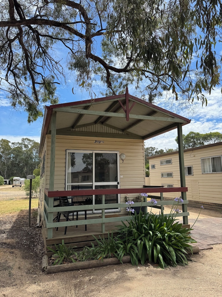 Hay Caravan Park — Hay