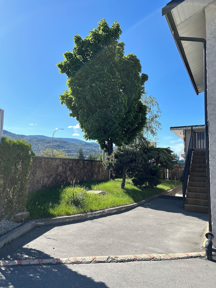 Carmi Motel in Penticton, Canada