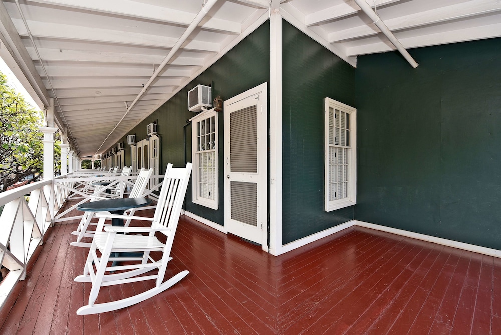 Pioneer Inn - photo 16