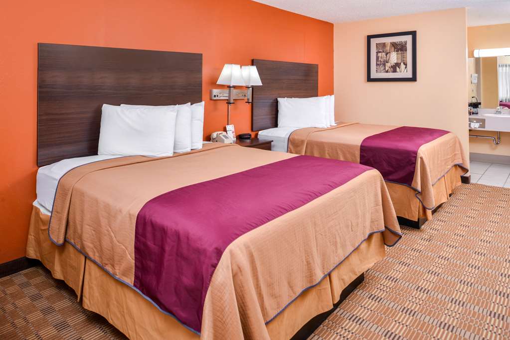 Americas Best Value Inn Ellsworth - photo 11