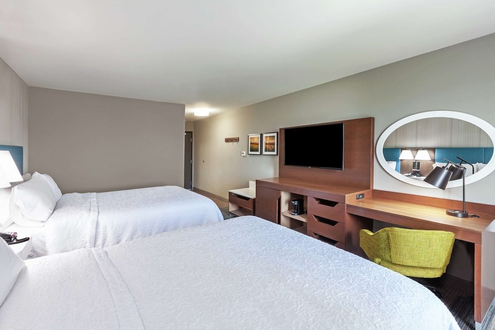 Hampton Inn Gardner Conference Center - photo 6
