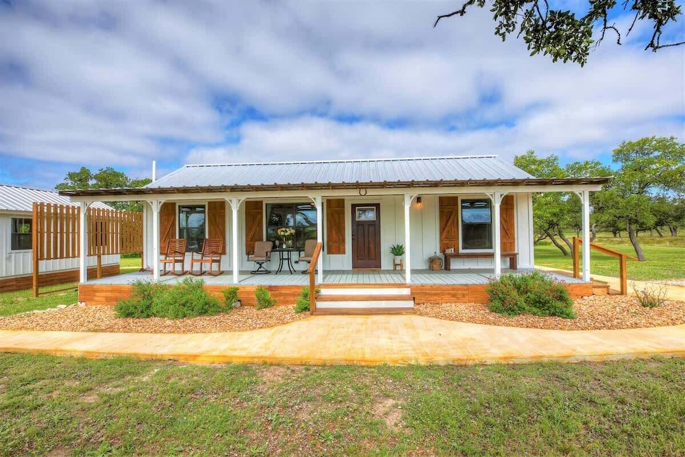 3 Acres of Luxury and Views in Fred Wine Country - photo 31