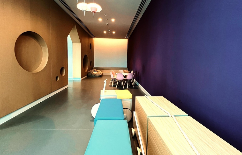 Brand New Elegant 1BDR Direct Access to Dubai Mall — 4-Star Luxury Hotel in Dubai, United Arab Emirates