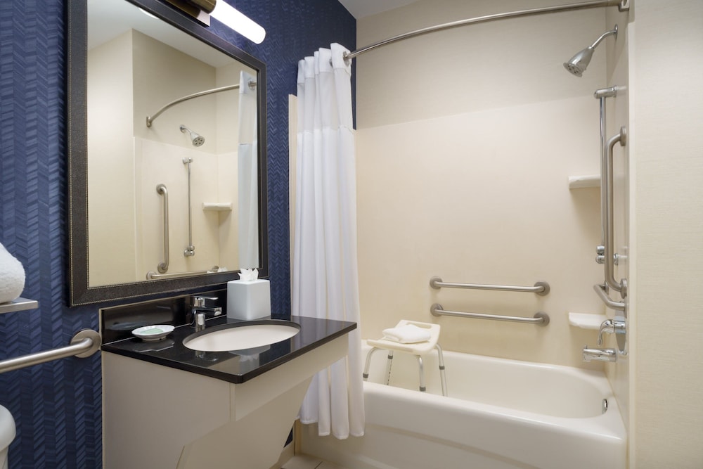 Fairfield Inn And Suites By Marriott Boca Raton - photo 13
