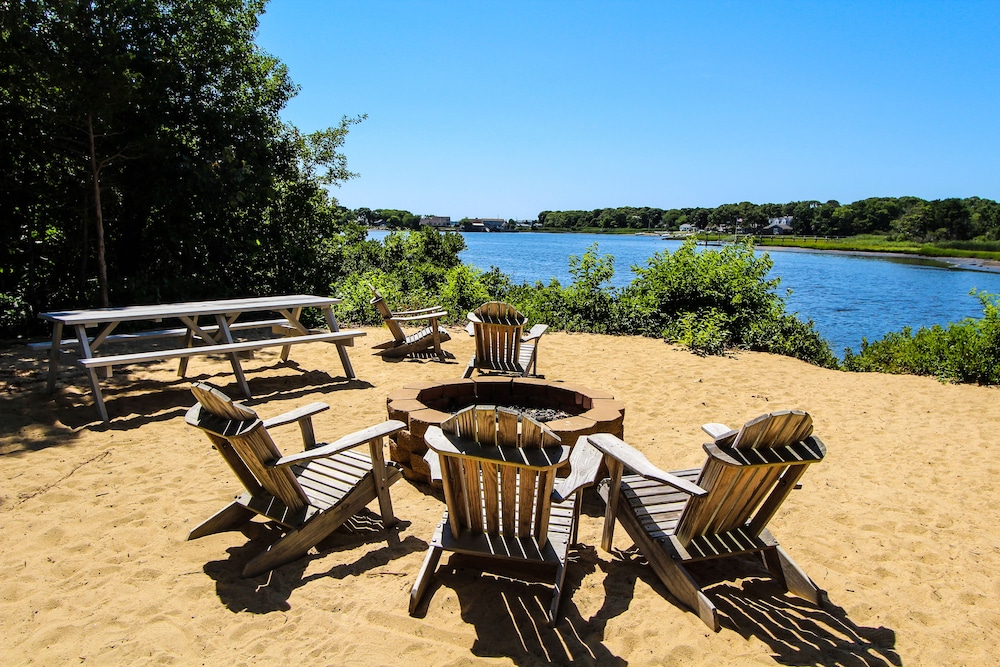 The Cove At Yarmouth By Vri Americas — West Yarmouth