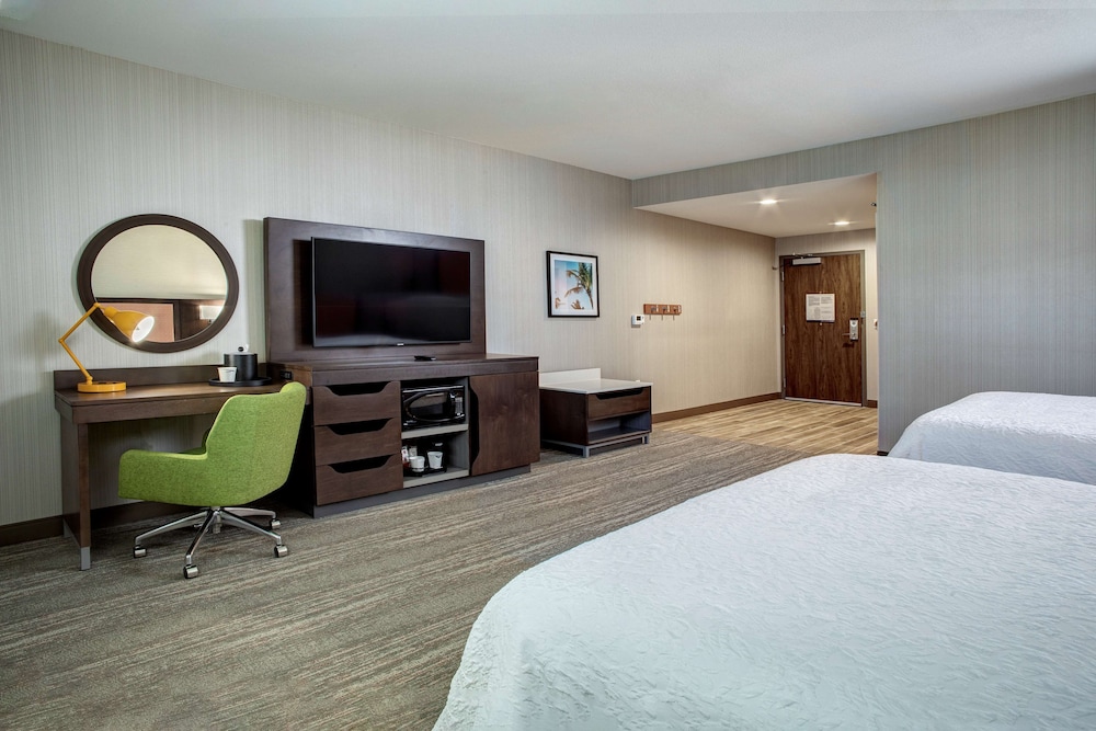 Hampton Inn & Suites Indio - photo 6