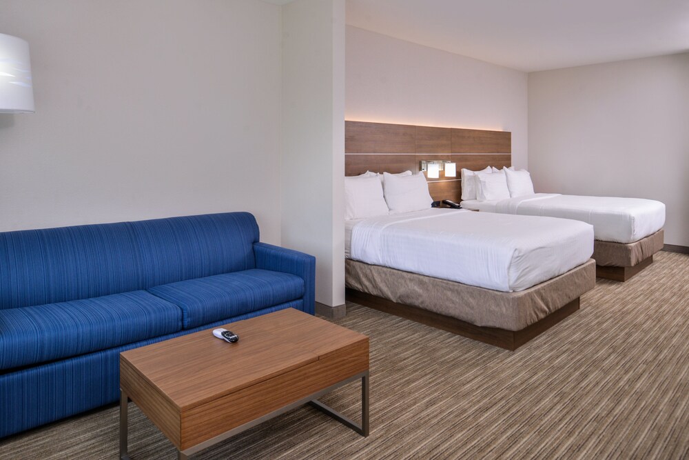 Holiday Inn Express & Suites Siloam Springs by IHG - photo 15