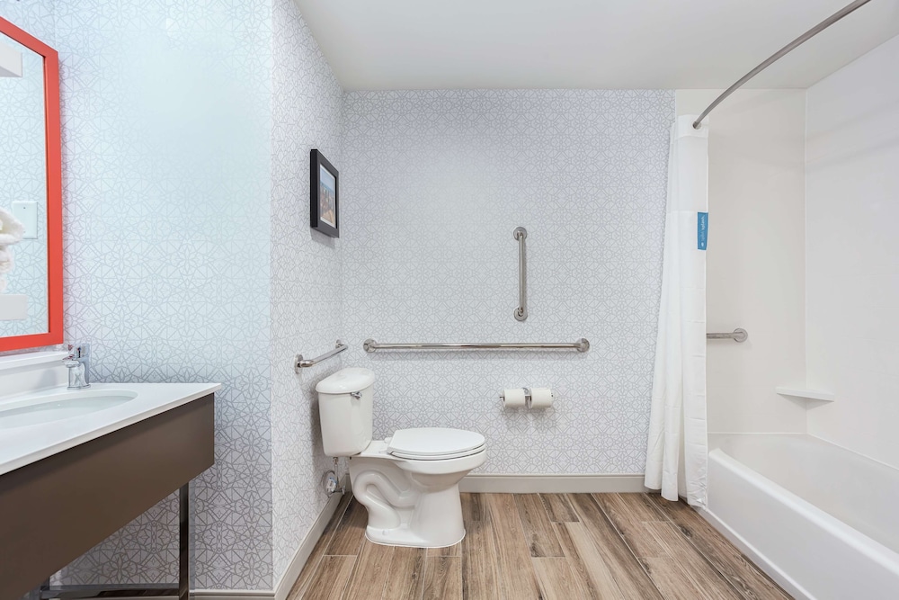 Hampton Inn Kingsport - photo 18