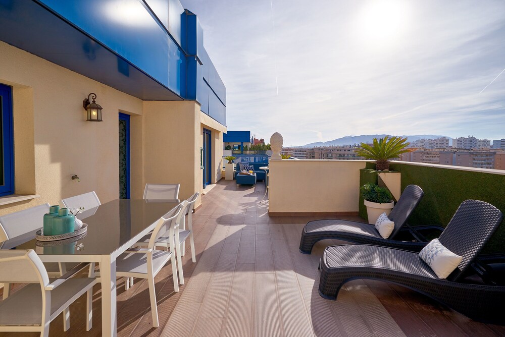 iloftmalaga Ático Pacífico 19 C — 4-Star Luxury Hotel in Malaga, Spain