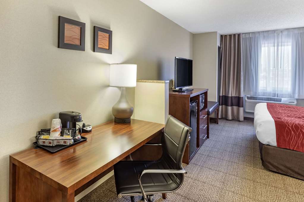 Comfort Inn Denver West Arvada Station - photo 40