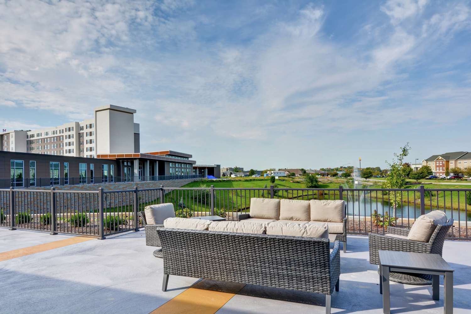 Embassy Suites by Hilton Plainfield Indianapolis Airport - photo 6