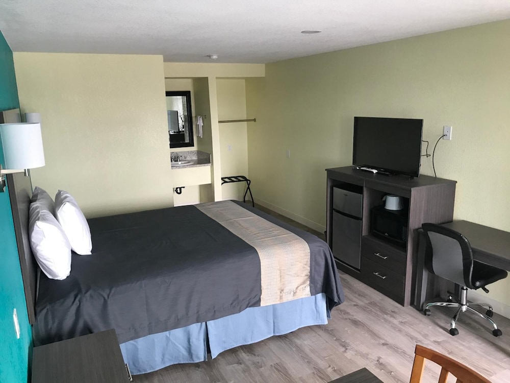 Gila Bend Lodge - photo 11