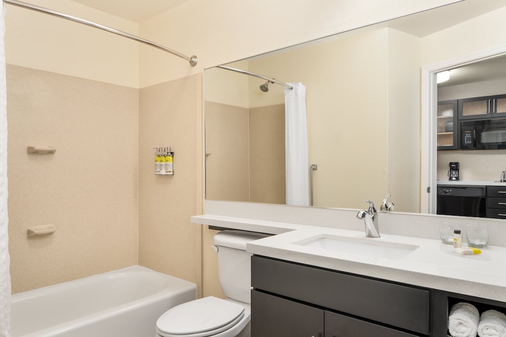 Candlewood Suites Destin Sandestin by IHG - photo 16