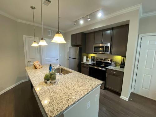 Spring Cozy Modern 1BR Long term stay — 4-Star Luxury Hotel in Spring, United States