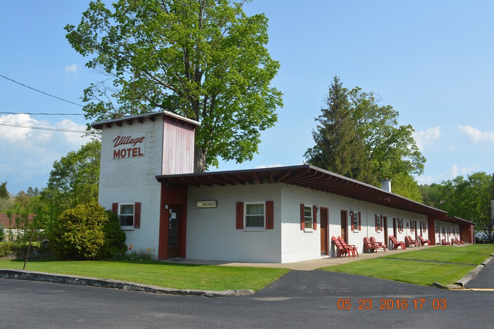 The Village Motel — hotel in Richfield Springs